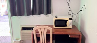 BUDGET INN