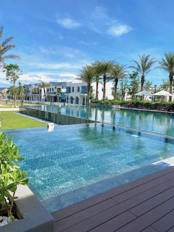 3 outdoor pools - Ni Villa - Novaworld (Phan Thiet)