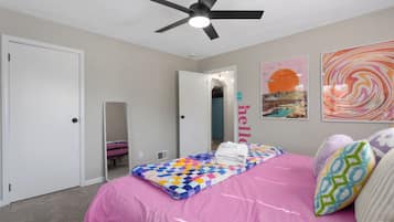 2 bedrooms, WiFi, bed sheets