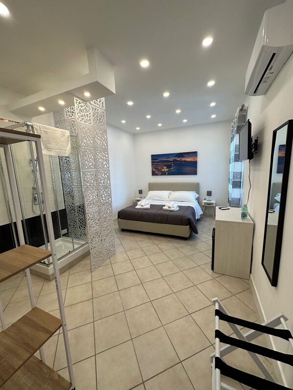 Comfort Double Room, City View | In-room safe, desk, laptop workspace, soundproofing