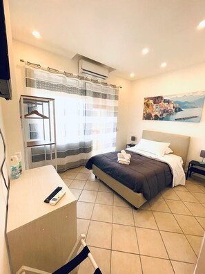 Comfort Single Room, Partial Sea View