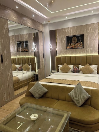 Espacio para trabajar con laptop y wifi gratis