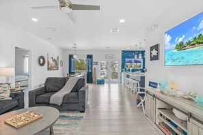 Villa | 4 sovrum, skrivbord och internet