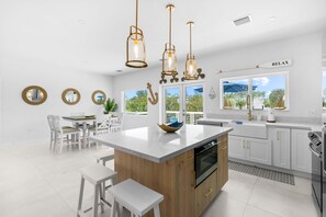 Ferienhaus | 4 Schlafzimmer, Schreibtisch, Internetzugang