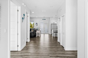 4 habitaciones, escritorio y acceso a internet 