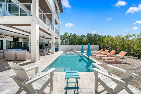 Talo, esteetön | 5 makuuhuonetta, työpöytä, internet