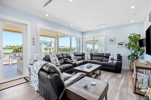 House, Smoking | 4 bedrooms, desk, Internet - Luxury Waterfront Oasis w Heated Pool and 50 Dock (Marathon)
