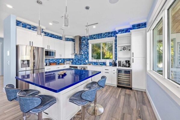 Casa, fumatori | 4 camere, una scrivania, Internet