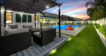 NEW Villa Paradise Lux Gem Pool Game Room