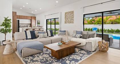 NEW Villa Paradise Lux Gem Pool Game Room