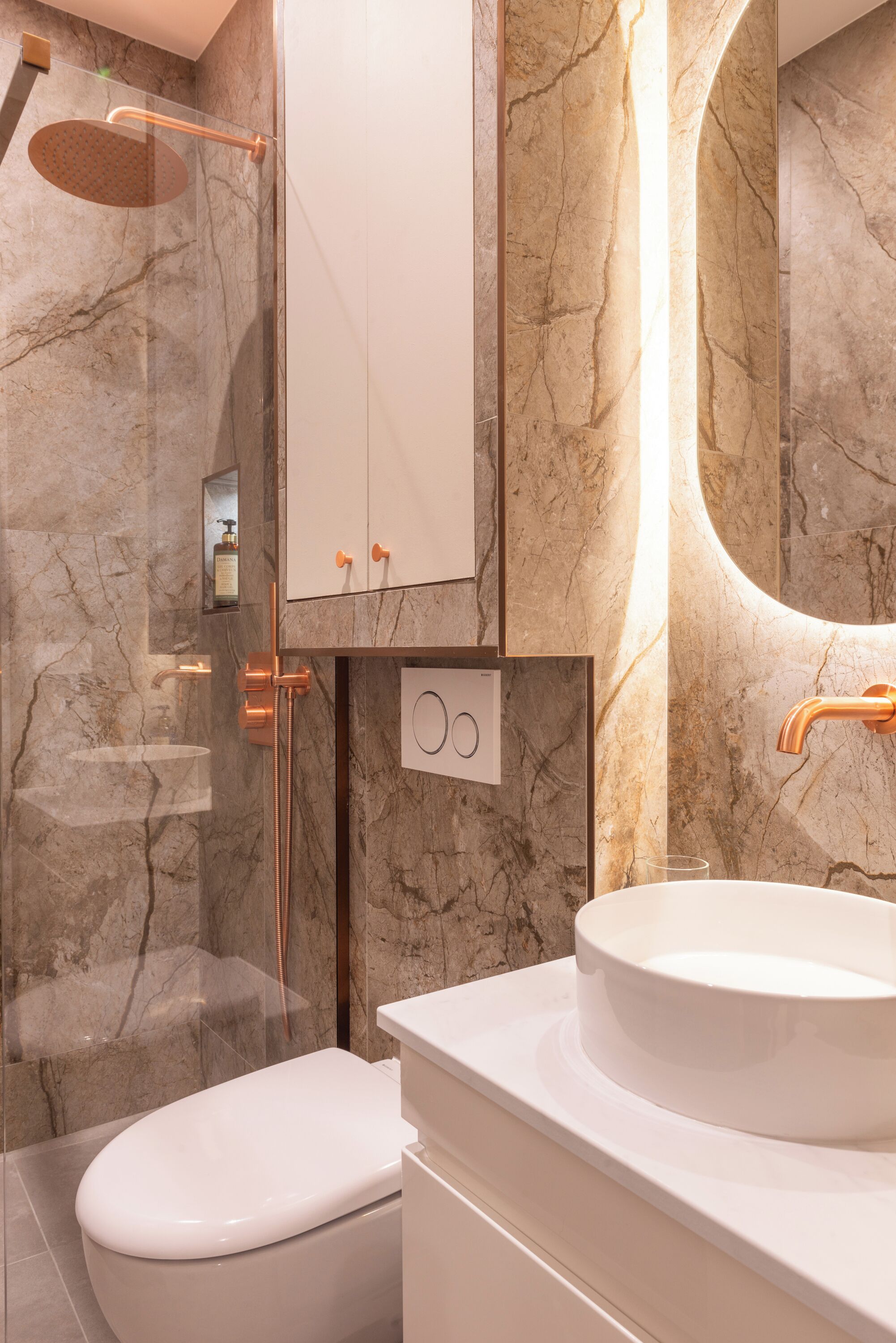 Departamento familiar | Baño | Regadera, amenidades de baño gratuitas, secadora de cabello, toallas 