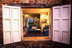 Deluxe Apartment, 2 Bedrooms, Valley View | Living room | 60-inch Smart TV with cable channels - Podere Cavalbianco (Monte San Savino)