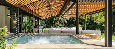 Bain à remous privé