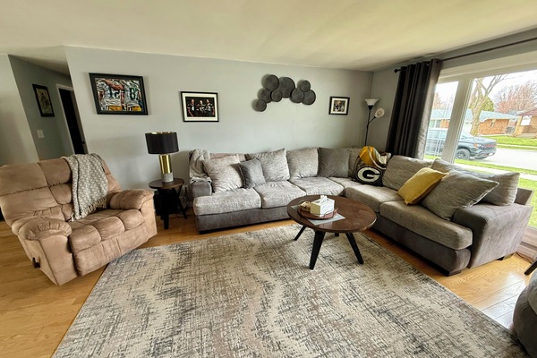 Smart TV, books, music library, stereo