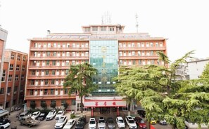 Unclassified image, 2 of 11, button - Metallurgical Hotel (Jinan Wenhua East Road) (Jinan)