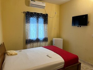 1 bedroom, iron/ironing board, WiFi, bed sheets - Séne residence (Saly)