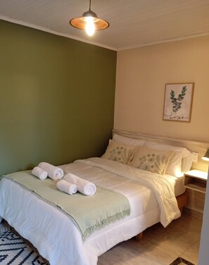 1 bedroom, WiFi, bed sheets