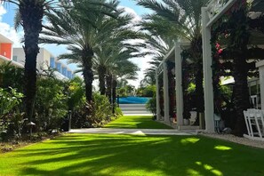 Exterior - The Grove (Seven Mile Beach)