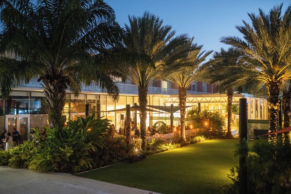 Exterior - The Grove (Seven Mile Beach)