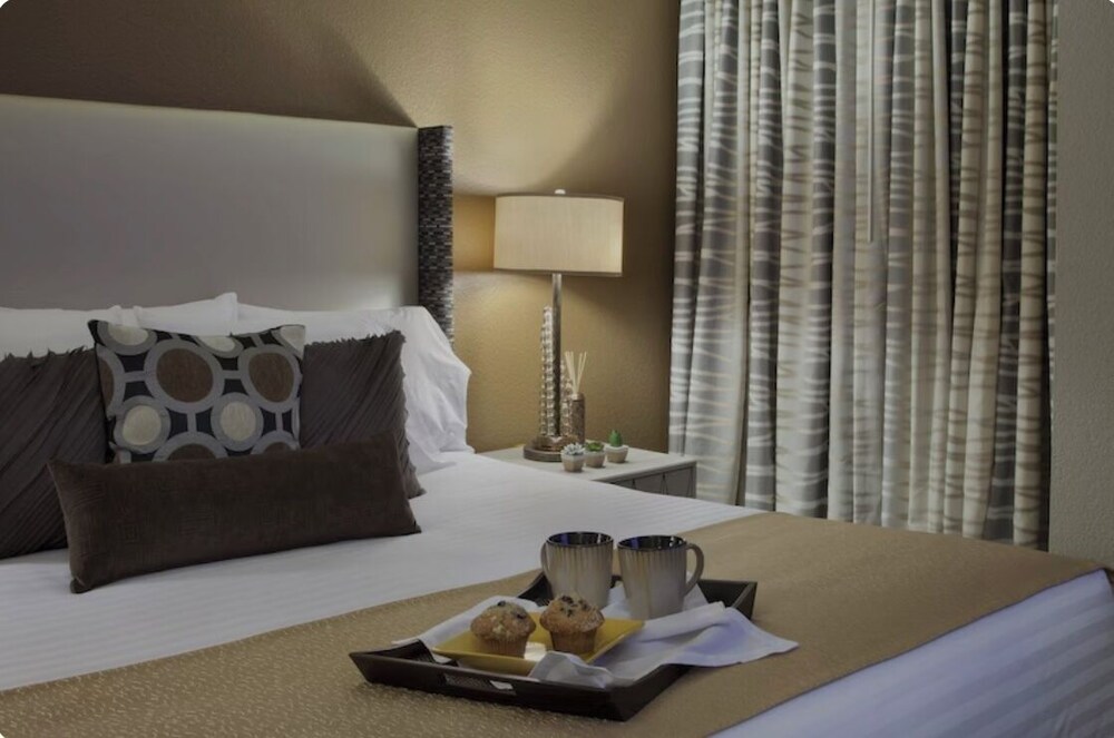 2bedroom villa on superb Las Vegas strip !! Just steps away from