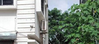 9-bedroom building in fabulous Kolkata with WiFi, fitness room, AC