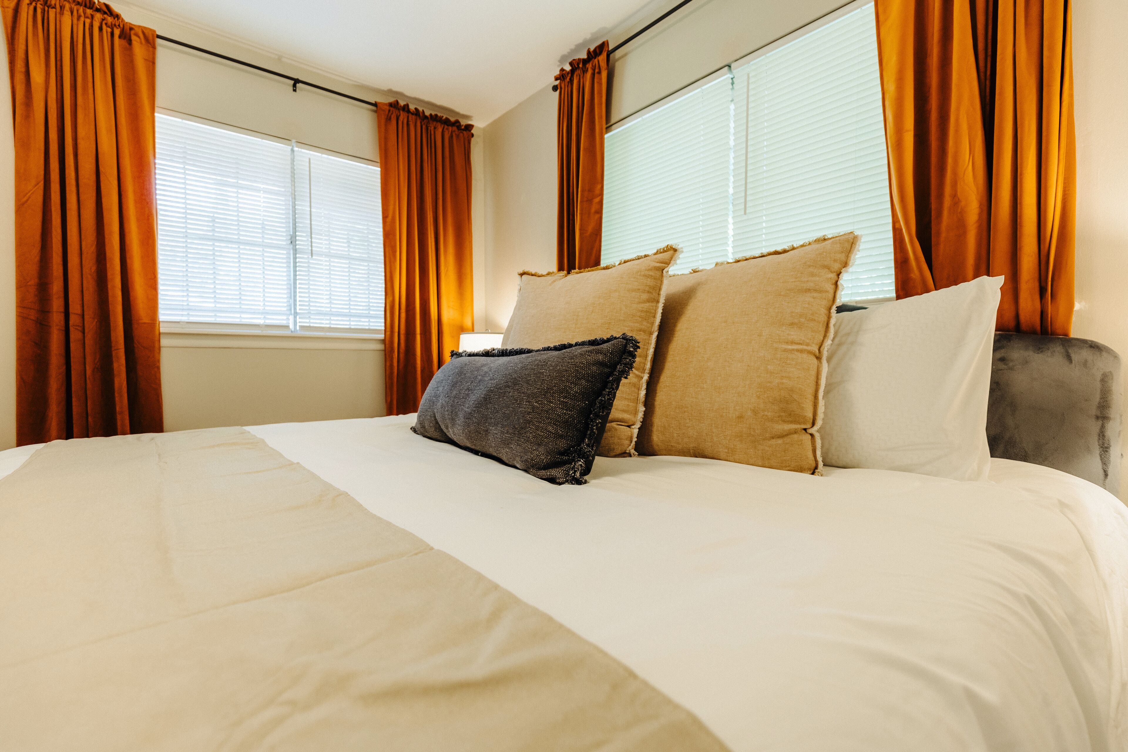 2 chambres, fer et planche à repasser, Wi-Fi gratuit, draps fournis