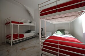 Kamar Quadruple | Wi-Fi gratis
