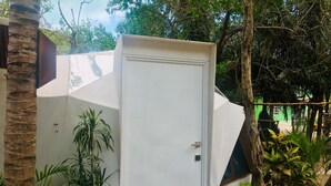 Unclassified image, 5 of 20, button - frequency dome (Isla Holbox)