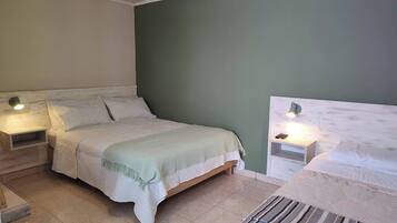 1 habitación, wifi y ropa de cama