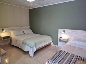 1 habitación, wifi y ropa de cama