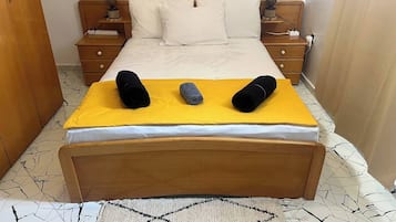 2 bedrooms, WiFi, bed sheets