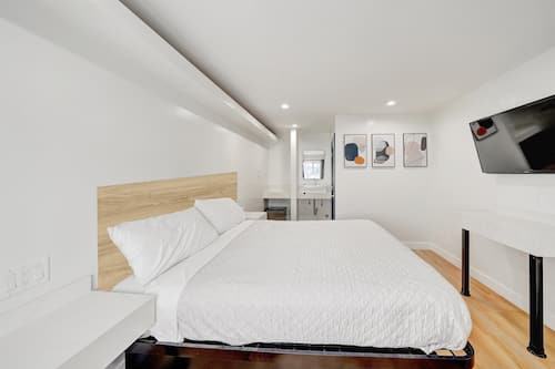 Chambre Deluxe double, non-fumeur | Bureau, espace de travail pour ordinateurs portables