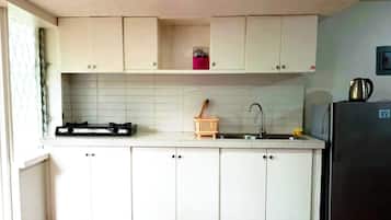 Nhà, 2 phòng ngủ, ban công, quang cảnh núi | Bếp riêng