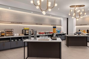 Breakfast area - Home2 Suites By Hilton Fort Worth Lake Worth (Fort Worth)