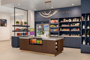 Snack bar - Home2 Suites By Hilton Fort Worth Lake Worth (Fort Worth)