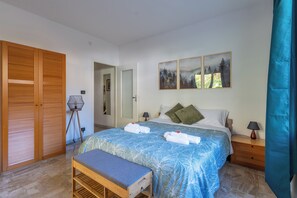 2 bedrooms, iron/ironing board, WiFi, bed sheets - Utopia House-an excellent retreat for mountain lovers and mountain bikers (Molini di Triora)