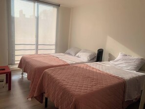 Casa, 2 habitaciones, para fumadores, balcón | 2 habitaciones 