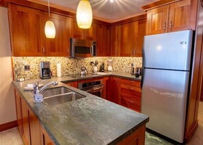 Exterior - 1 Bedroom Condo at the Base of Aspen Mountain, Heart of Downtown (Aspen)