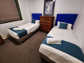 مكواة/لوح كي وواي فاي مجانًا وملاءات أسرّة