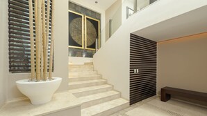 Villa | 6 bedrooms - 6 BR Huge Villa Steps To Beach Plus A Pool House (San Jose del Cabo)