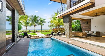 Beachfront Villa - Sunsets and Daily Maid Service