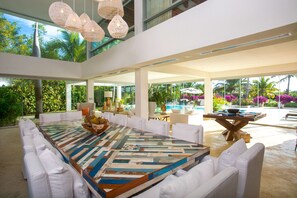 منزل - تجهيزات لذوي الاحتياجات الخاصة | 5 عدّة غ�رف نوم