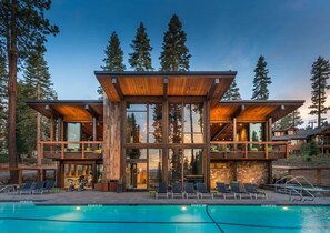 House | 4 bedrooms - Modern Ski In Out Home Mid-mountain Northstar (Truckee)
