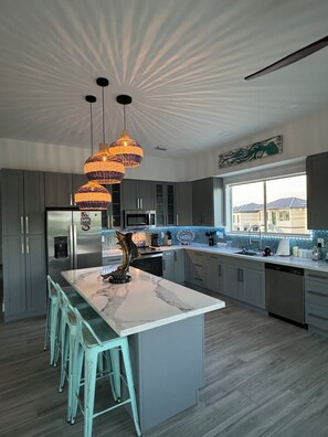 Fridge, microwave, oven, stovetop - Stunning brand new home in Buccaneer Pointe (Key Largo)