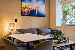 Loft, 1 King Bed | Iron/ironing board, free WiFi - Cibeles Apartments by VH (Mexico City)