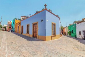 Exterior - Apartment in Historic Downtown with terrace and A/C (Santiago de Querétaro)