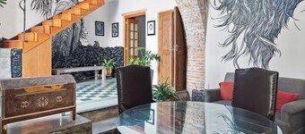 Apartment in Historic Downtown with terrace and A/C