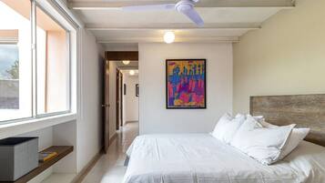 3 bedrooms, desk, iron/ironing board, travel crib