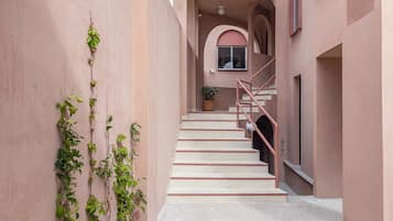 Enceinte de lâhĂ©bergement