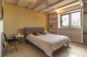 4 bedrooms, desk, iron/ironing board, travel cot - Huge apartment, top location w/terrace. 4bd 3.5ba (Santiago de Querétaro)